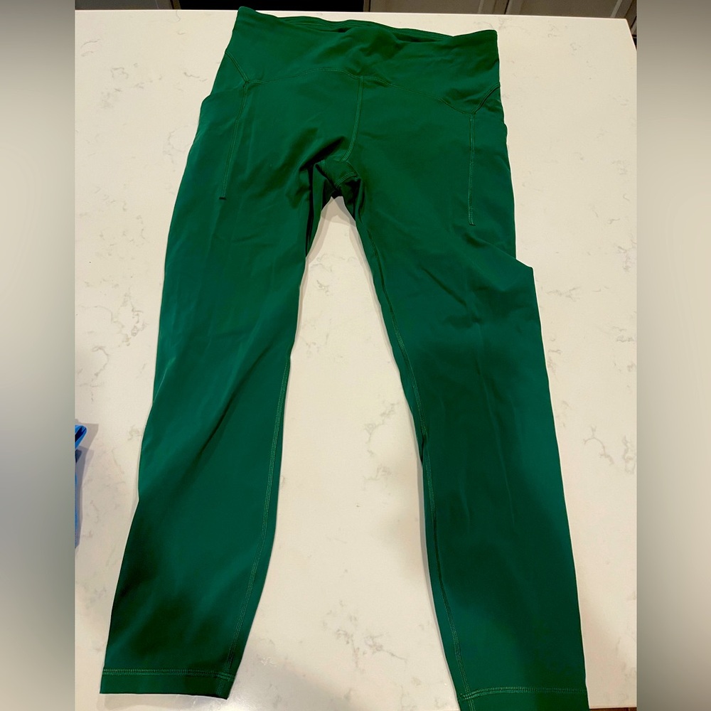 Lululemon - Power THRU HR Tight 25” EVRG